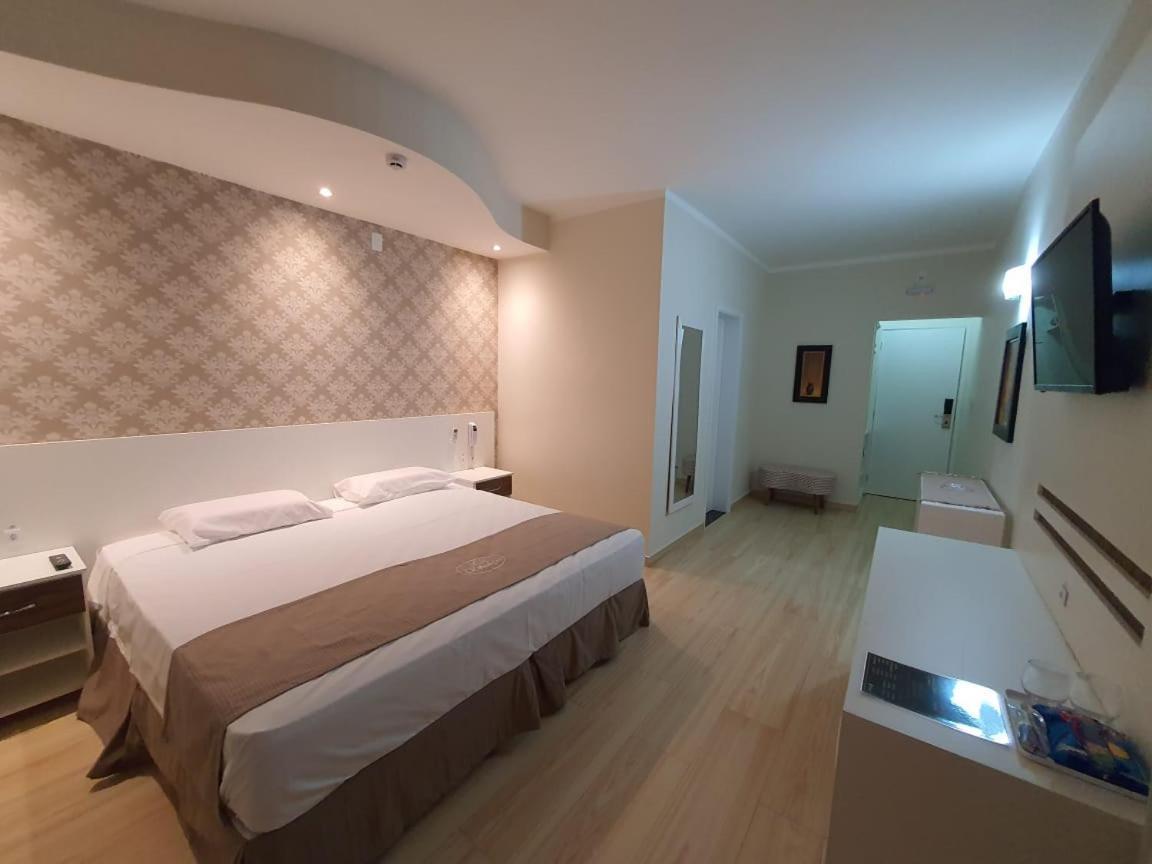 Charles Hotel Pôrto Ferreira Екстериор снимка