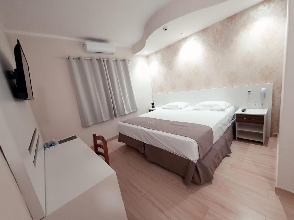 Charles Hotel Pôrto Ferreira Екстериор снимка
