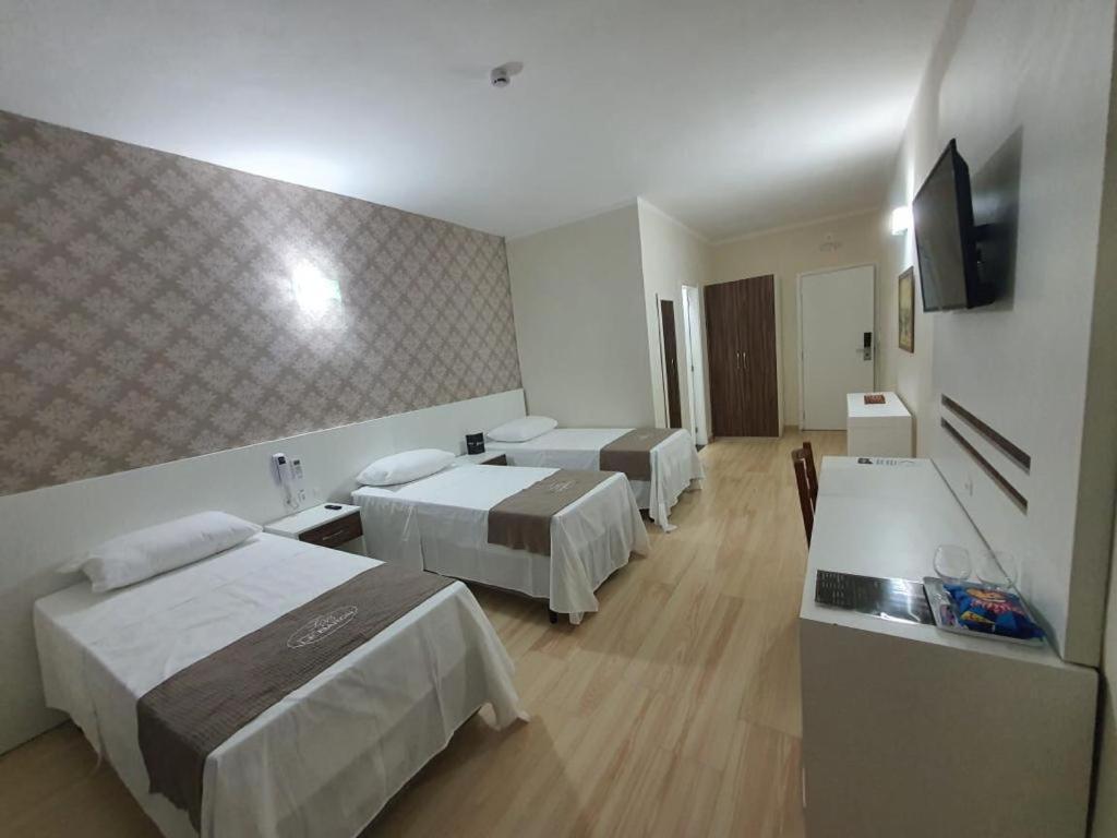 Charles Hotel Pôrto Ferreira Екстериор снимка