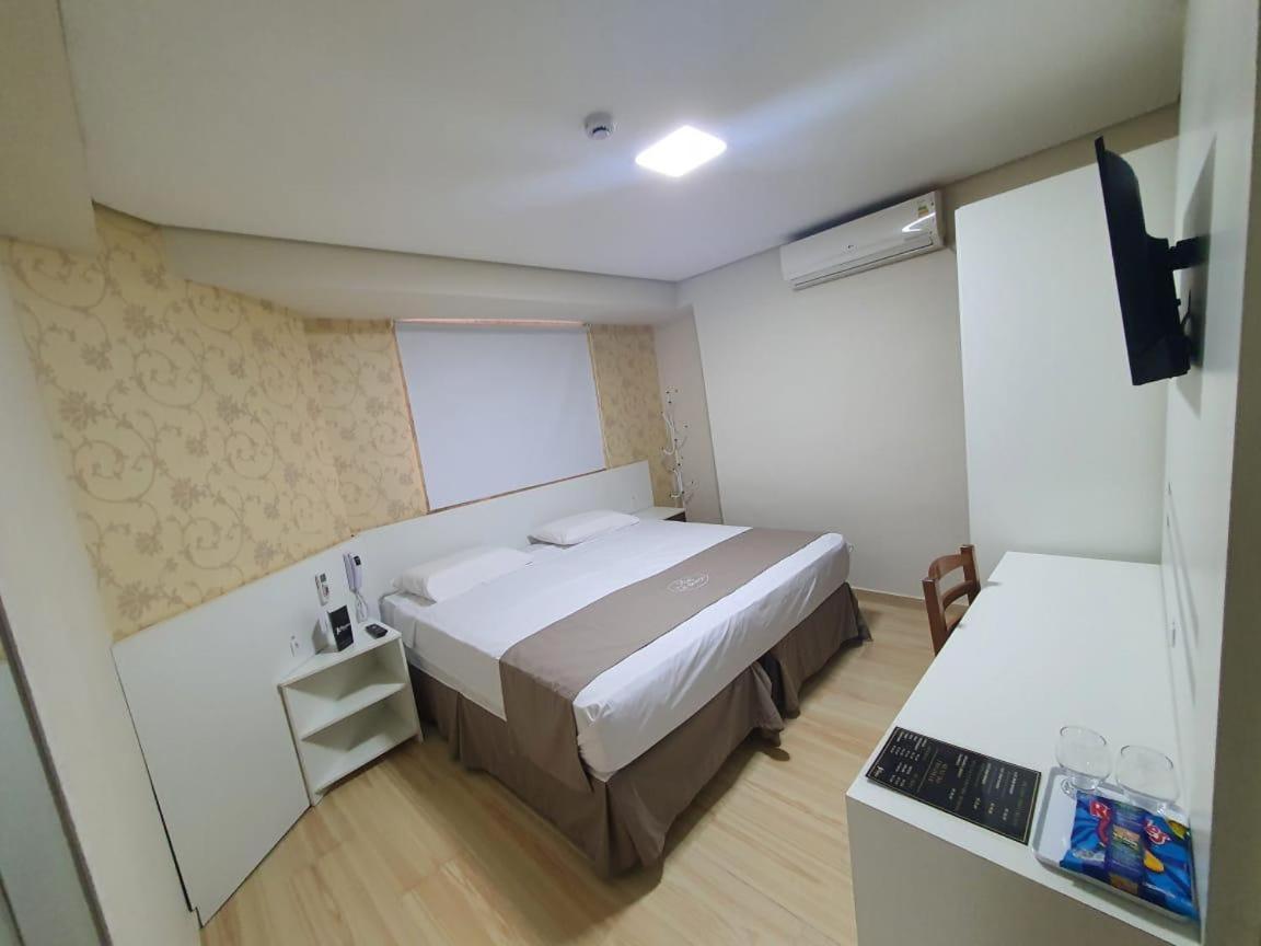 Charles Hotel Pôrto Ferreira Екстериор снимка