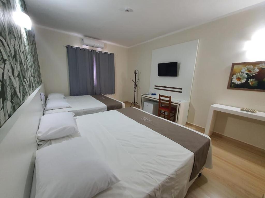 Charles Hotel Pôrto Ferreira Екстериор снимка